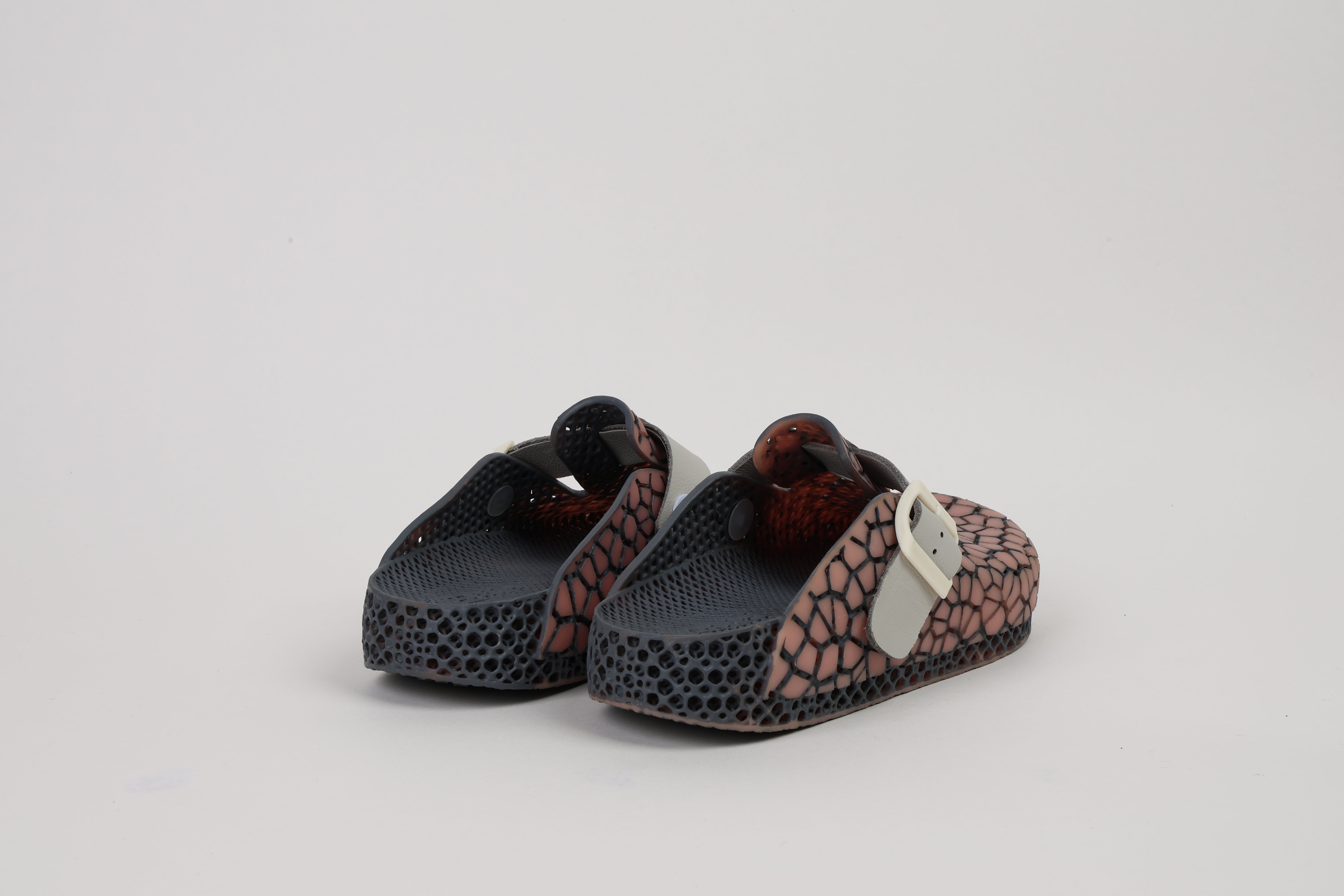 CretBee 3D printed semi-enclosed slippers
